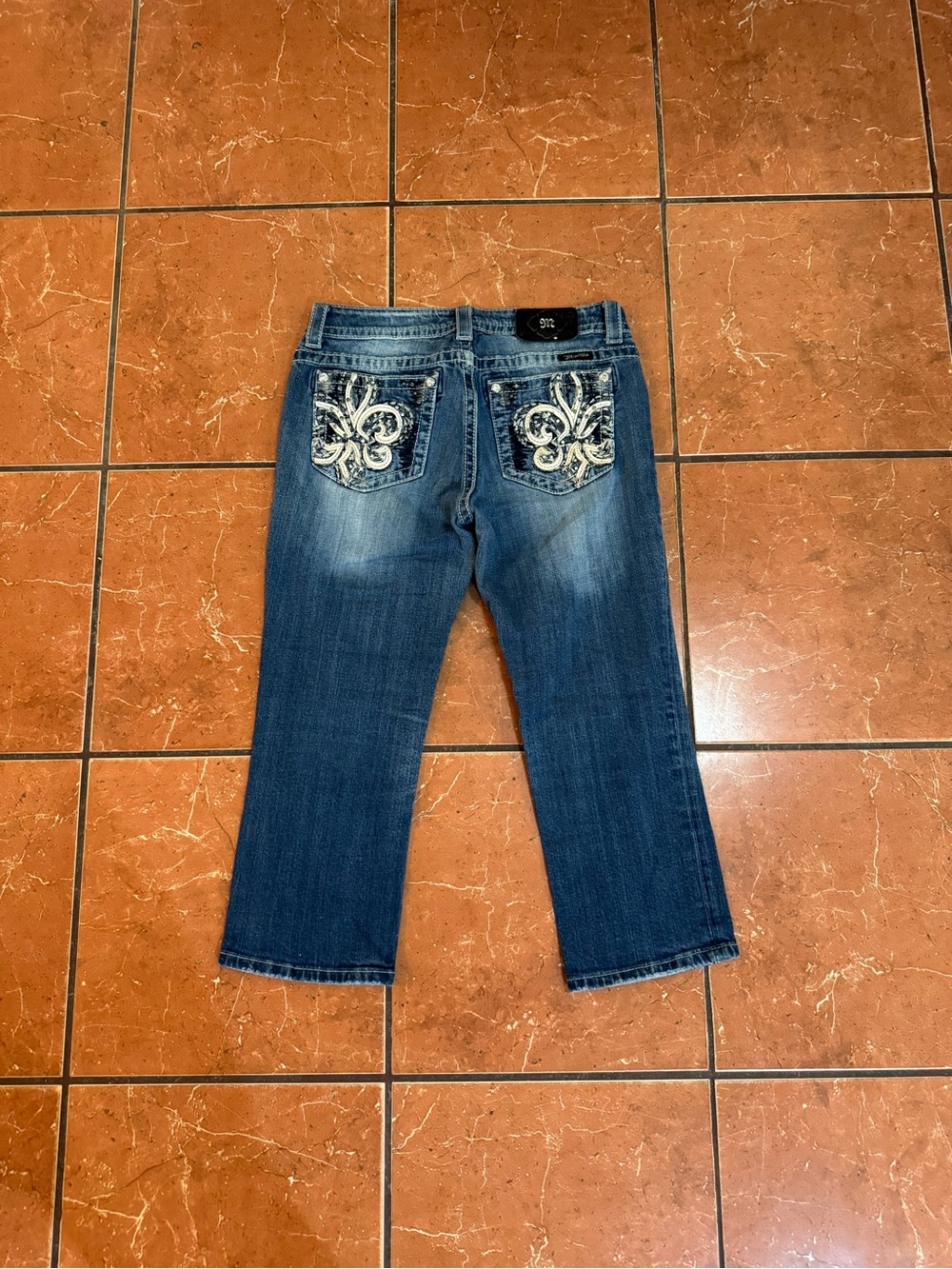 Miss Me Women’s Size 28 Cropped Straight Leg Pants Blue Embellished